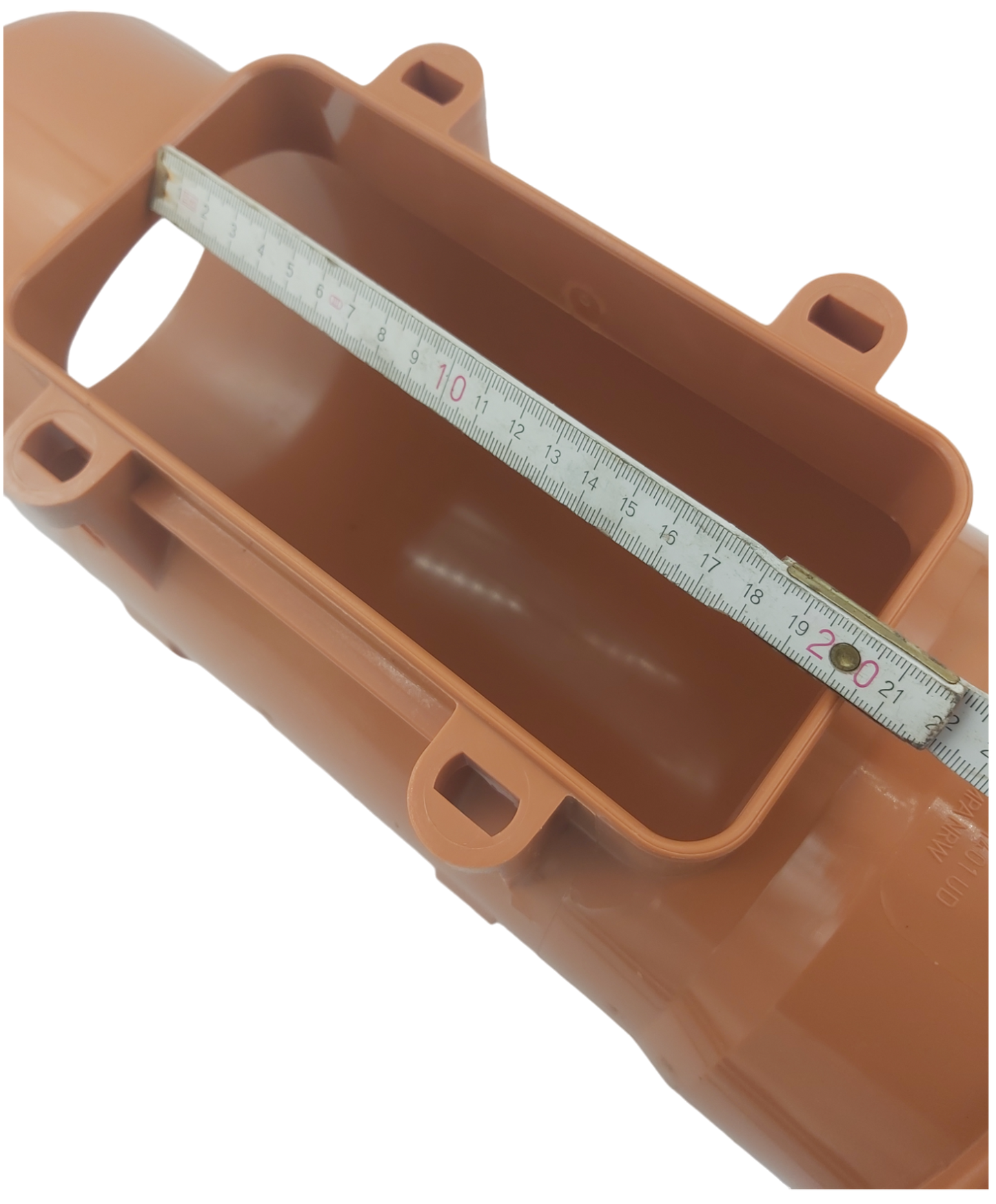 Funke Reinigungsöffnung die mit einem Zollstab in der Länge gemessen wird.